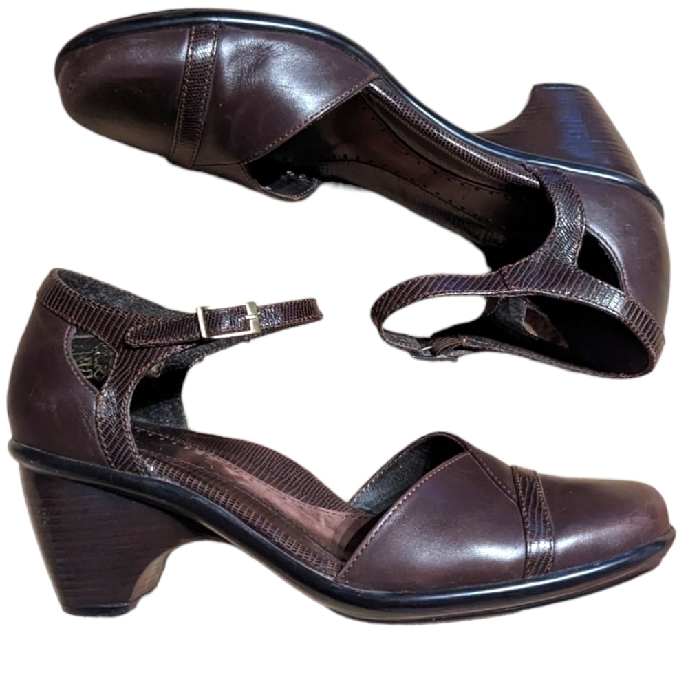 Dansko Roxy Brown Leather Mary Jane Pump with Snake Print Accent (EU 38 / US 8) - Picture 2 of 9
